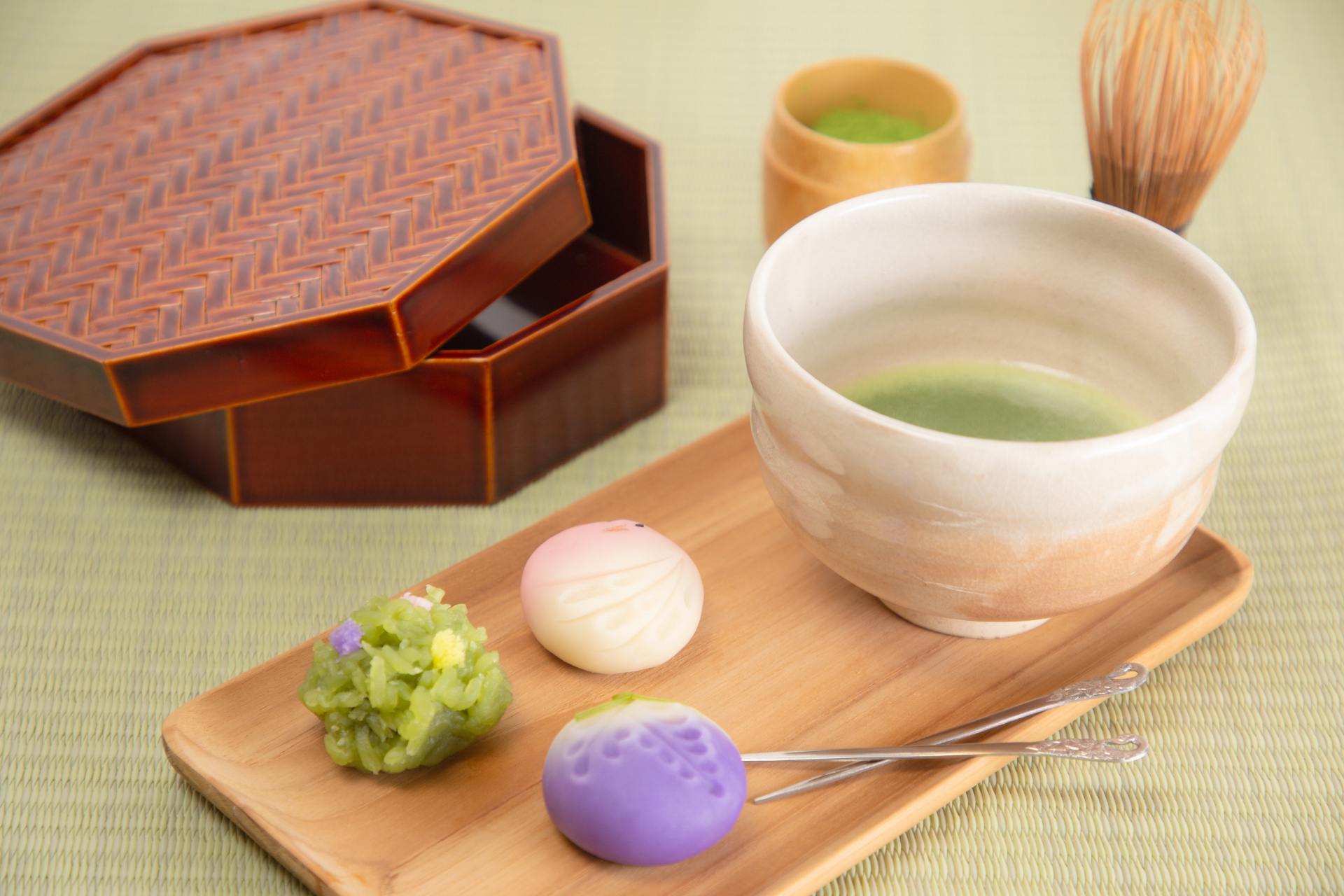 沼津市の呉服店様より、経営されているカフェのホームページを制作させていただきました。