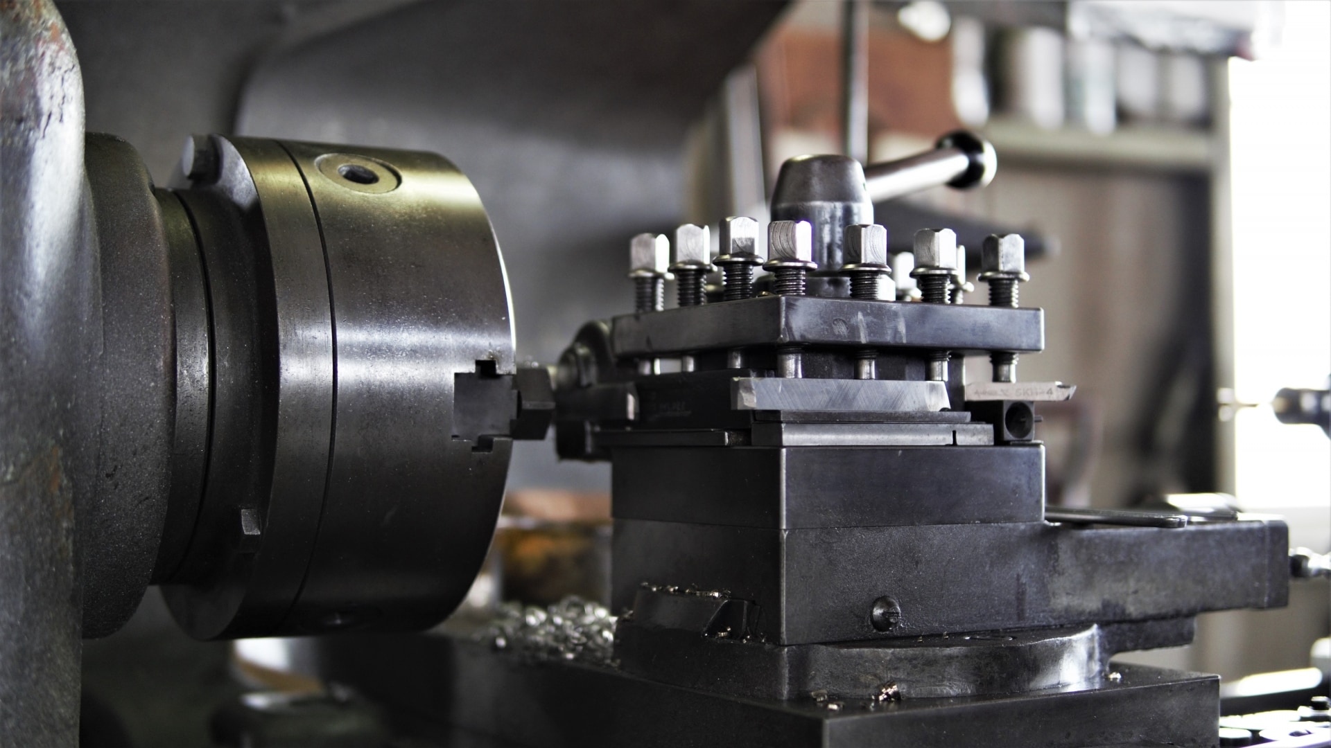 清水町の金属精密加工会社様よりホームページリニューアルのお問い合わせをいただきました。