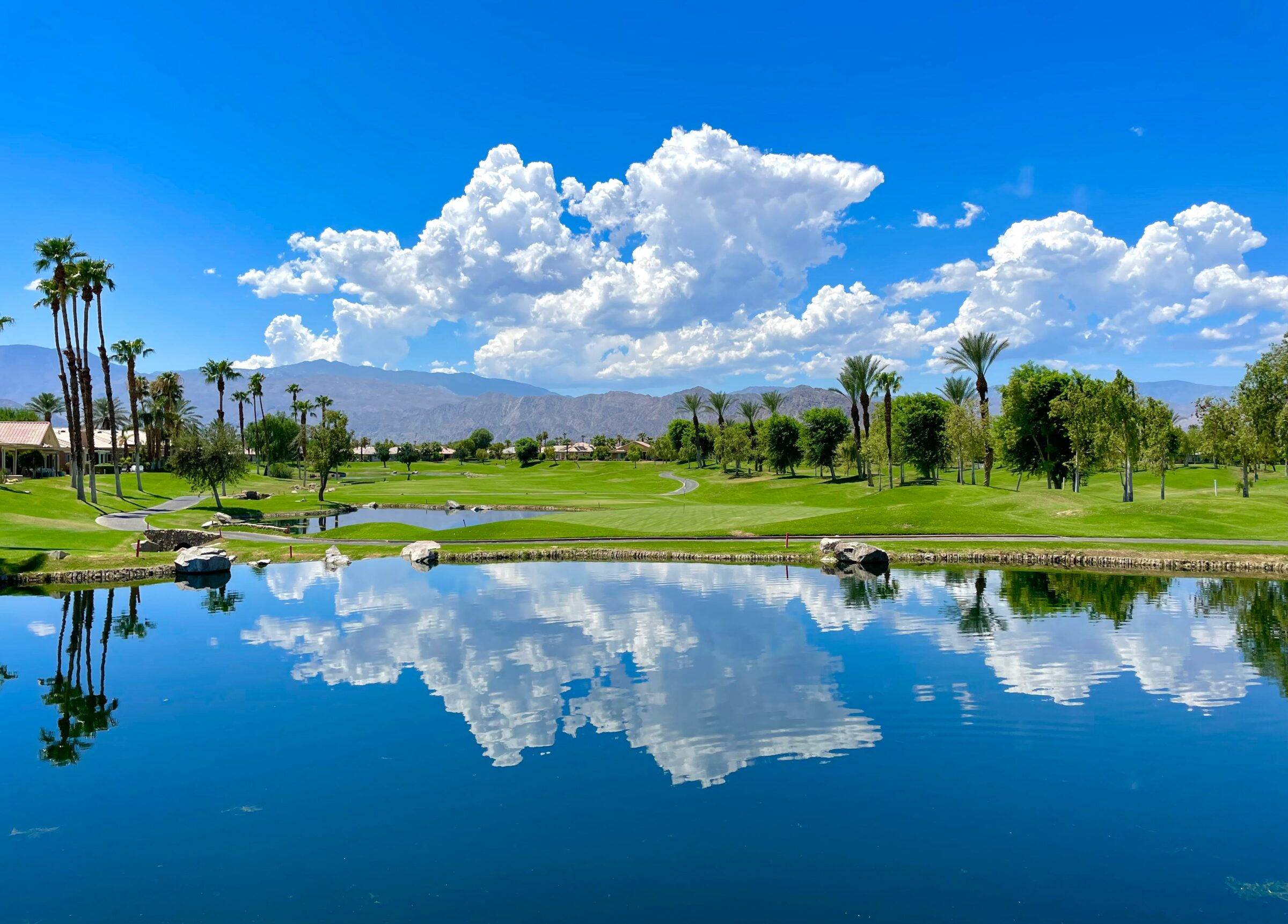 清水町のゴルフ練習場様より広告用の撮影・編集のご依頼をいただきました。